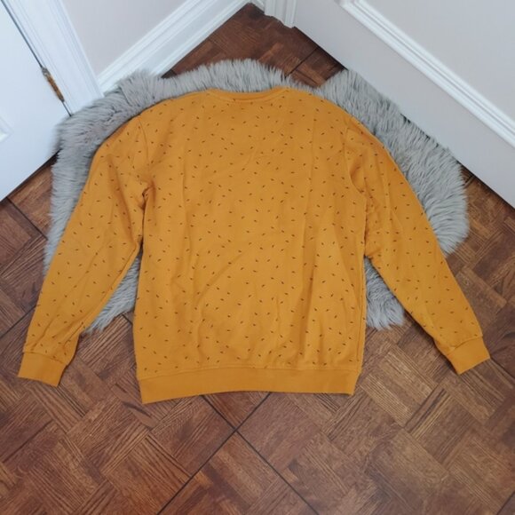 Denim & Flower Ricky Singh Gold Striped Crewneck Sweatshirt- New Without Tags - Picture 2 of 9